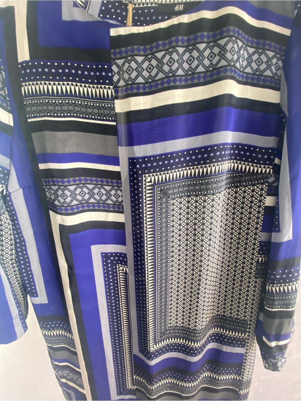 H&M Geometric Scarf Print Shift Dress Blue Gray Cream Size 8 - Picture 4 of 6